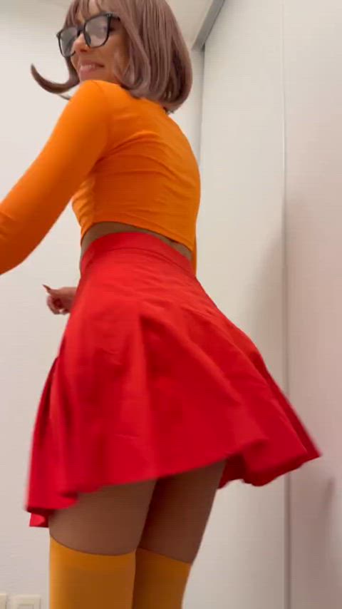 Anyone know her name?