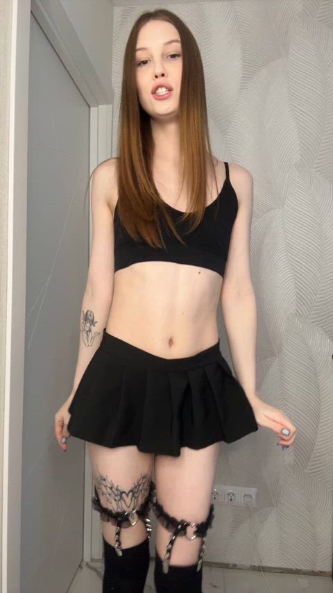 I stay slow while the world turns gold 🌾