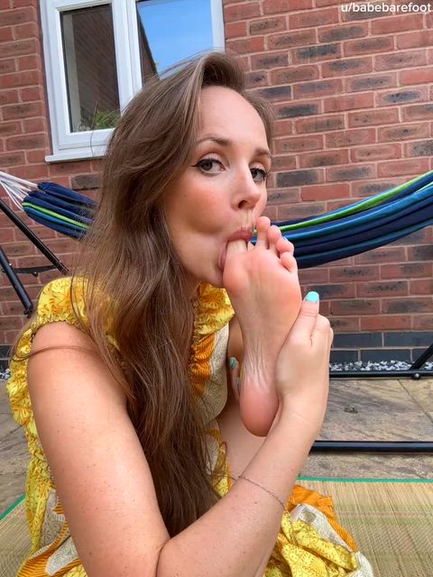 Sucking on my toes like lollipops 🍭 thumbnail