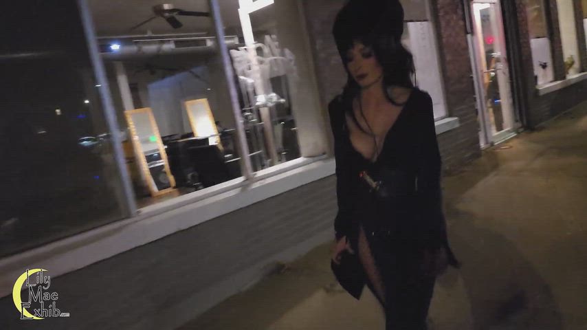 Halloween Flashing on a Walk in the City ❗👻🎃(Halloween post 4)