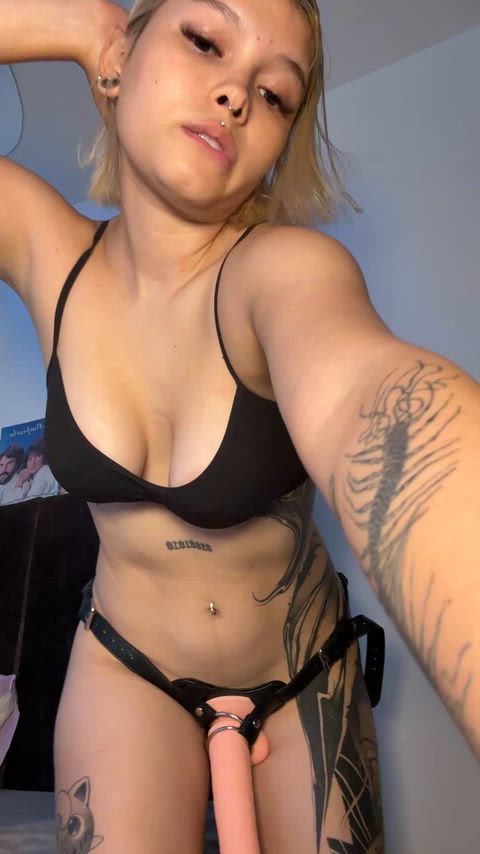 If I offered to peg you , would you accept it