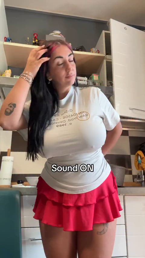 Didn’t know titties can clap