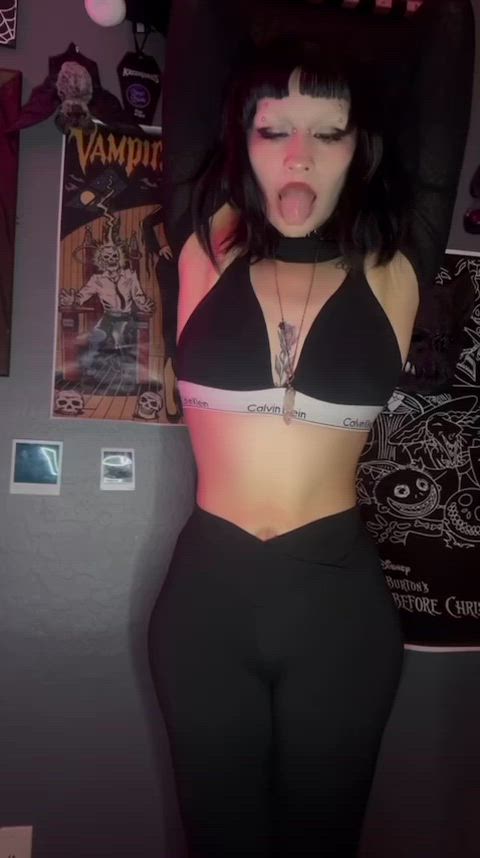 I’m super wet 💦Would you play with me 🥵