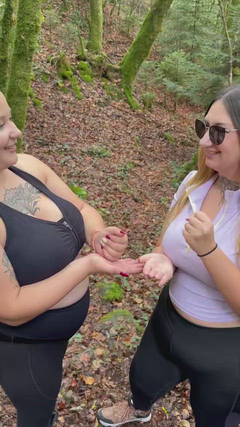 On this profile you will only see blowjobs from bbw, ssbbw and chubby girls (blowjob, deepthroat, face fuck, balls sucking and facials) thumbnail