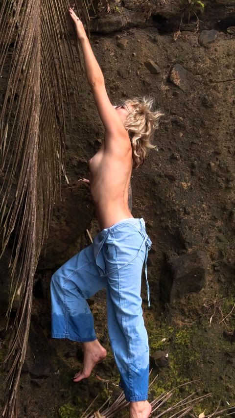Sometimes I let my naturals get some fresh air 😉