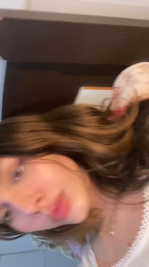 Be honest, am i pretty for a trans girl?