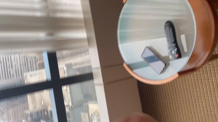 One of my favorite lifestyle scenarios is a luxury hotel rendezvous that the husband books. What do you think is nicer, the view or this NYC hotwife’s body? 🔥🏙️