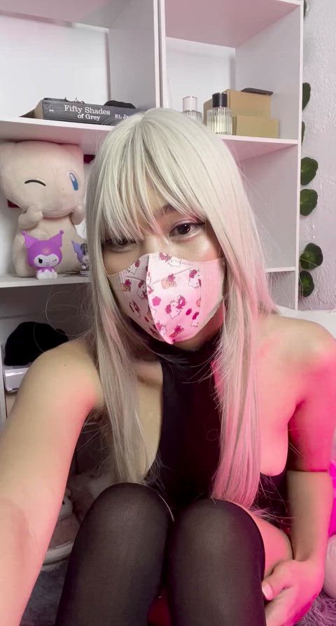 i will always tease with my bruatiful blonde boobs