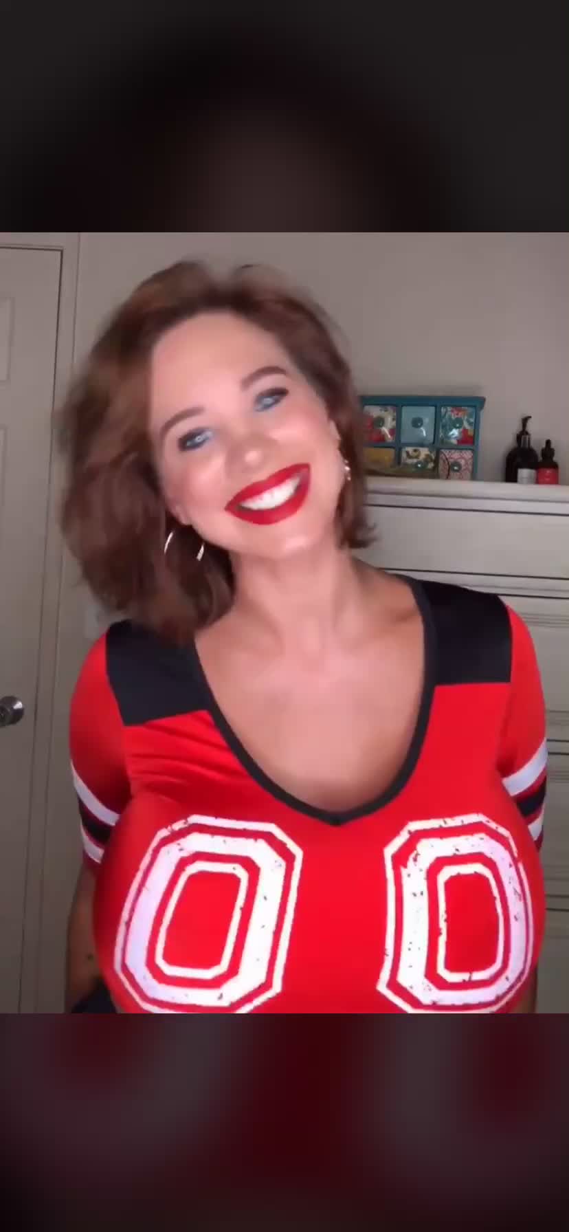 Bouncing boobs