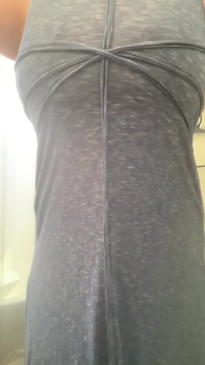 Someone cum hold them 😩