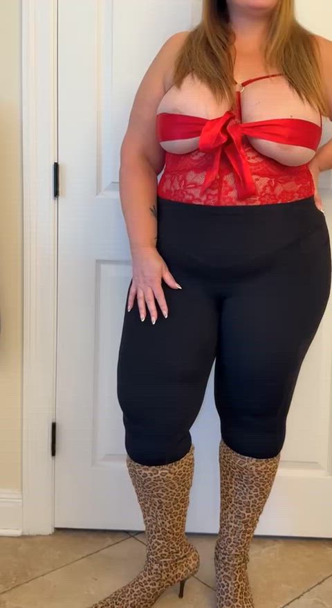 What happens when grandma wears this top to the family Christmas party?