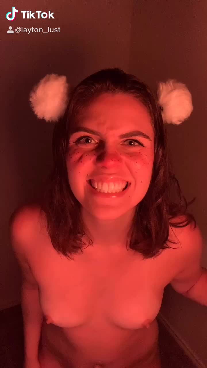 I like to be naked. I also like TikToks. Make sure to watch this one with sound 😆
