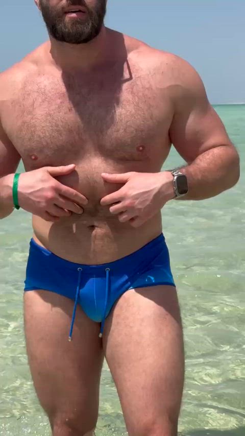 Flexing my beach body