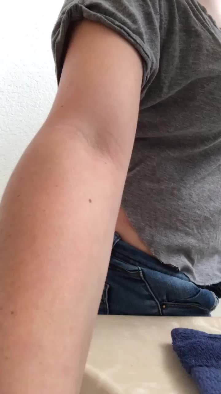 This video is too cute to bury