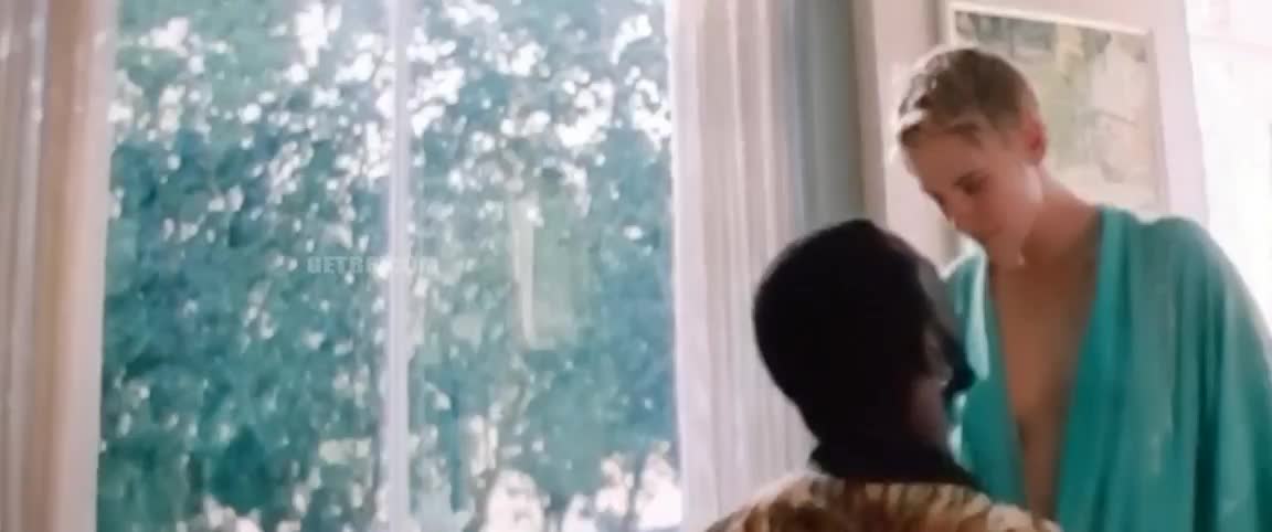 Would love to see Kristen Stewart riding a fat black cock