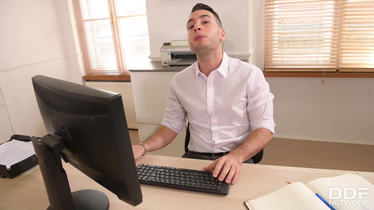 Liya Silver - Sexy Secretary Fucked By Boss