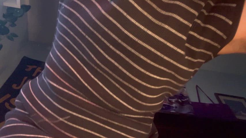 Need someone to pull this dress up for me :3 Trans girl here offer lots of different services, hmu hmu!!