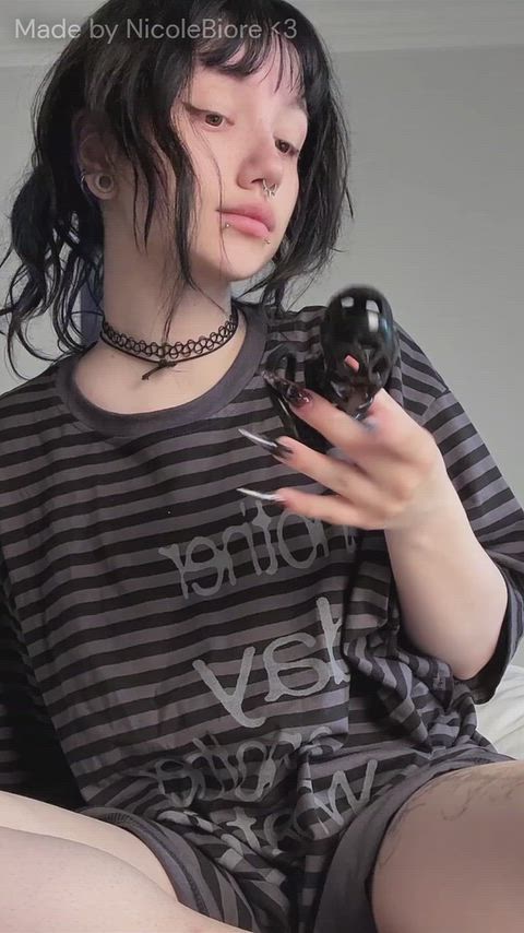 Blurred video preview