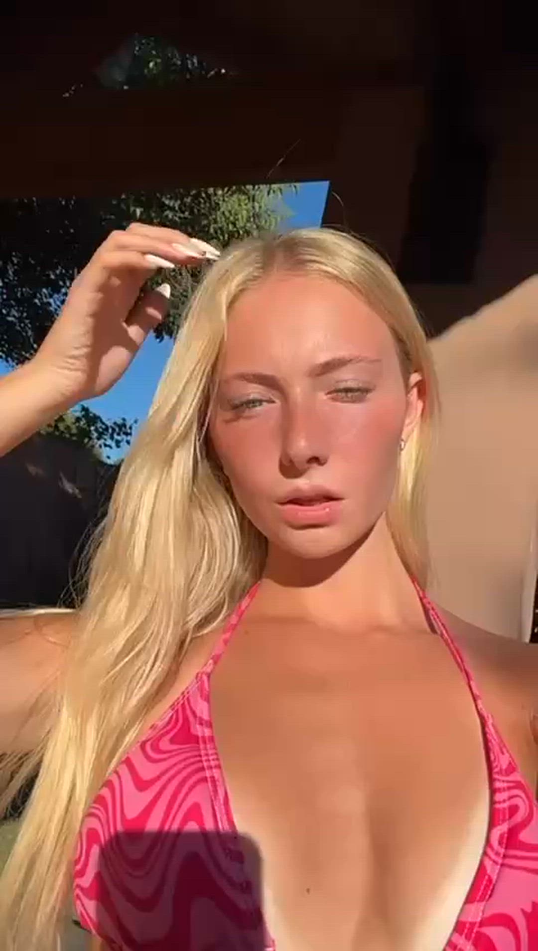 GIF thumbnail