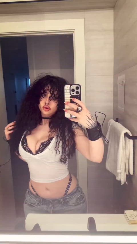19honeysuckle 24/7 Alt Big Tits Bouncing Tits Curvy Goth cumslut milfnhoney urfavgothxx Porn GIF by temptedtigerxx