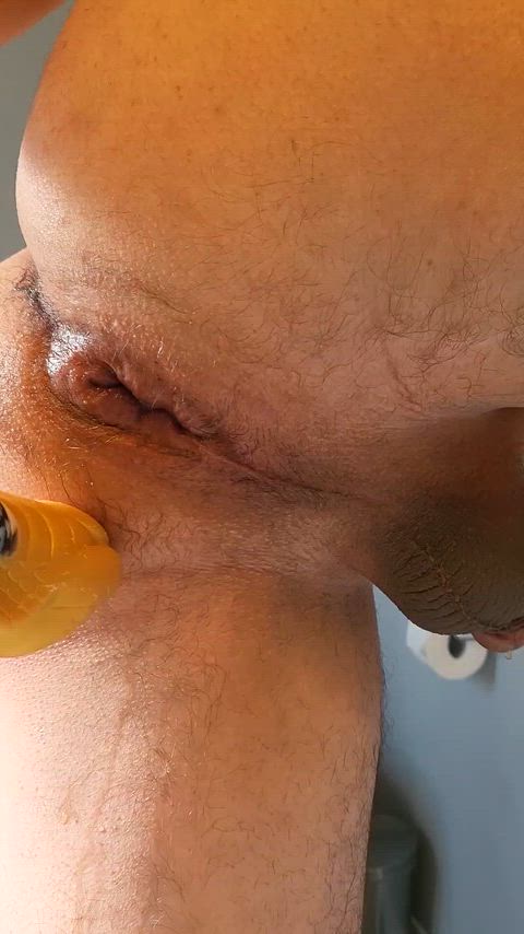 Pumped hole
