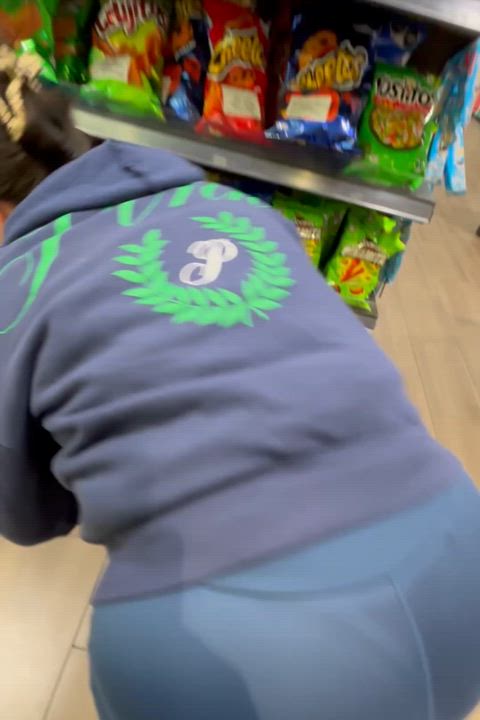 Your in line at the store and mom comes in and cuts right in front of u …