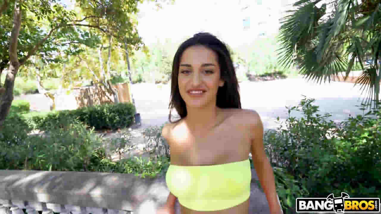 Natasha La Piedra outdoor sex