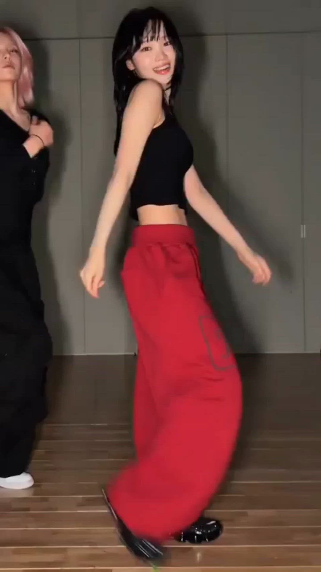 LE SSERAFIM - Chaewon