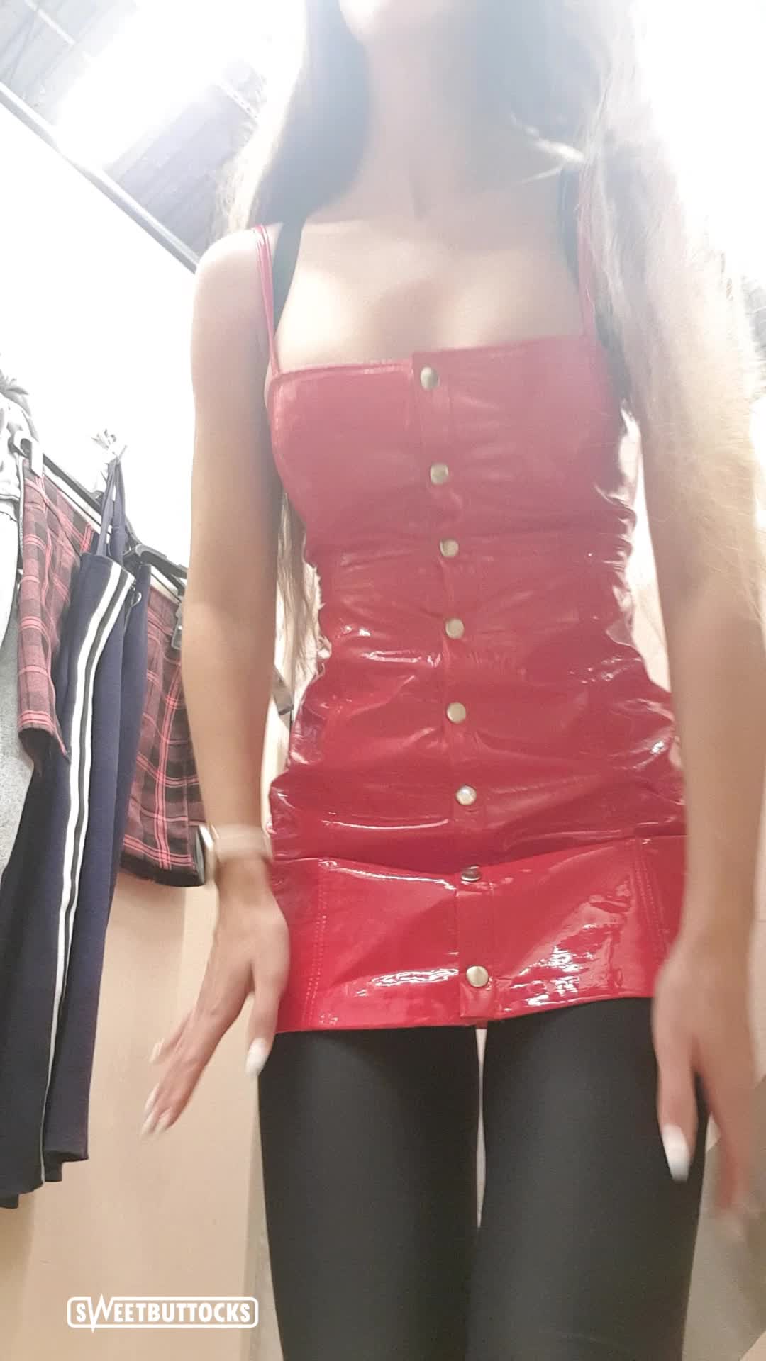 Fitting room in Zara