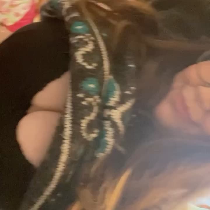 Do my stockings belong here too? 🌹