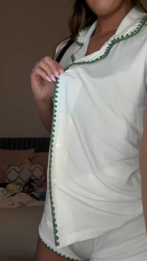 showing off my teen body :)