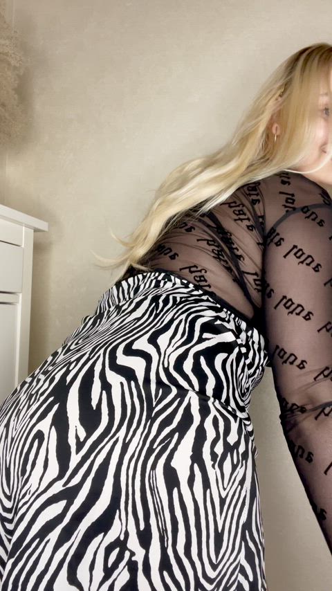 Get 1 video for subscribing to Onlyfans 🎁 thumbnail