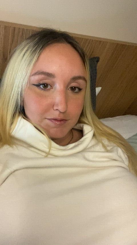 These titties need some attention