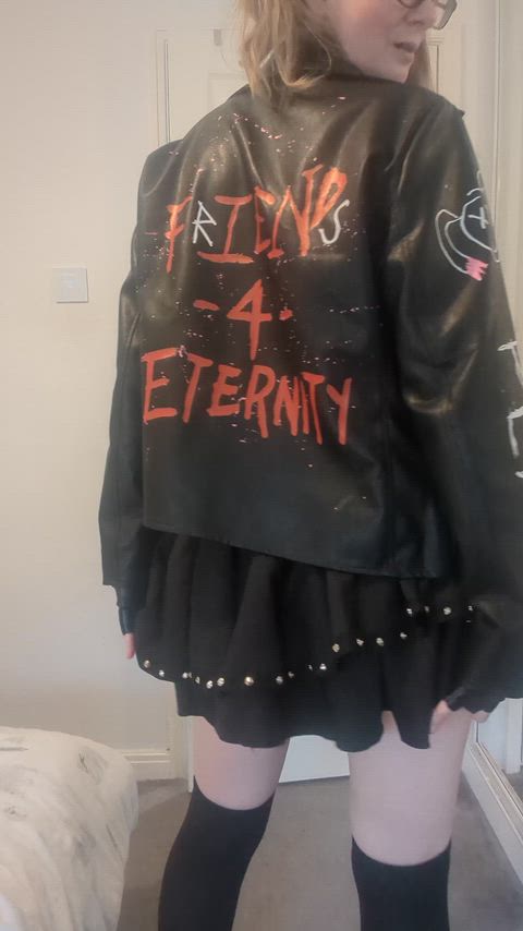 It's Friday night smackdown with Alexa Bliss