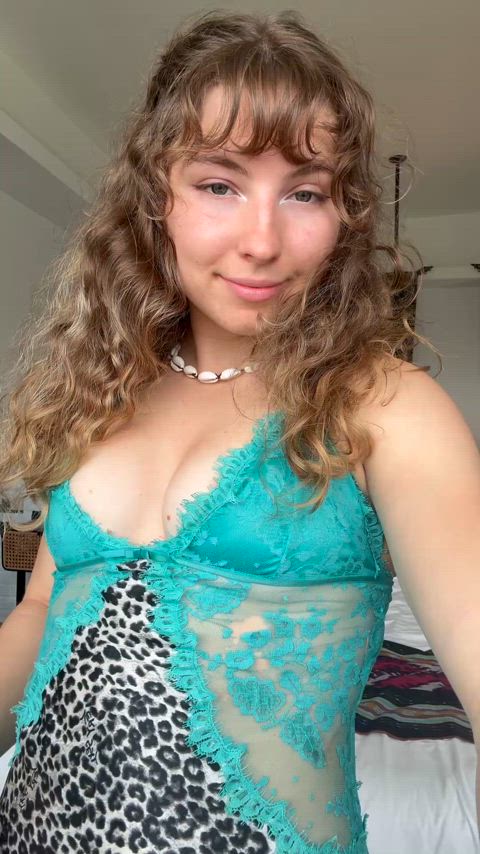 Like my cute ass y'all?