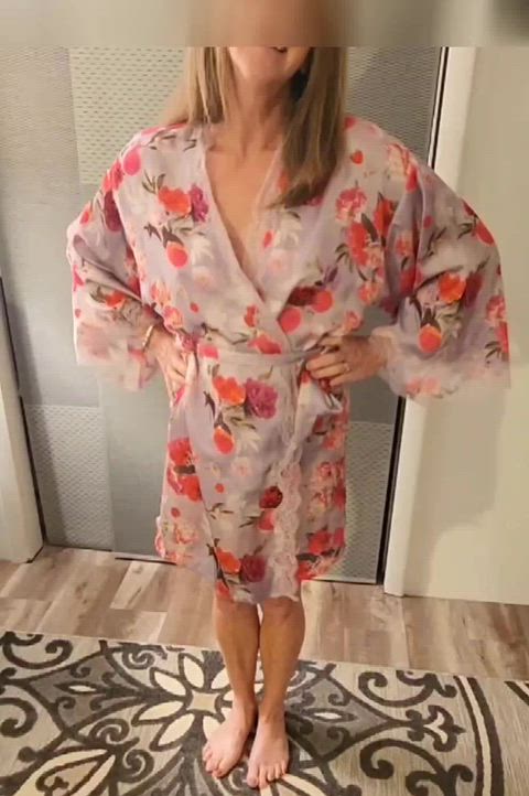 Ohh you wanna fuck me? Tell you what, whichever one of us has the biggest cock fucks, the other!