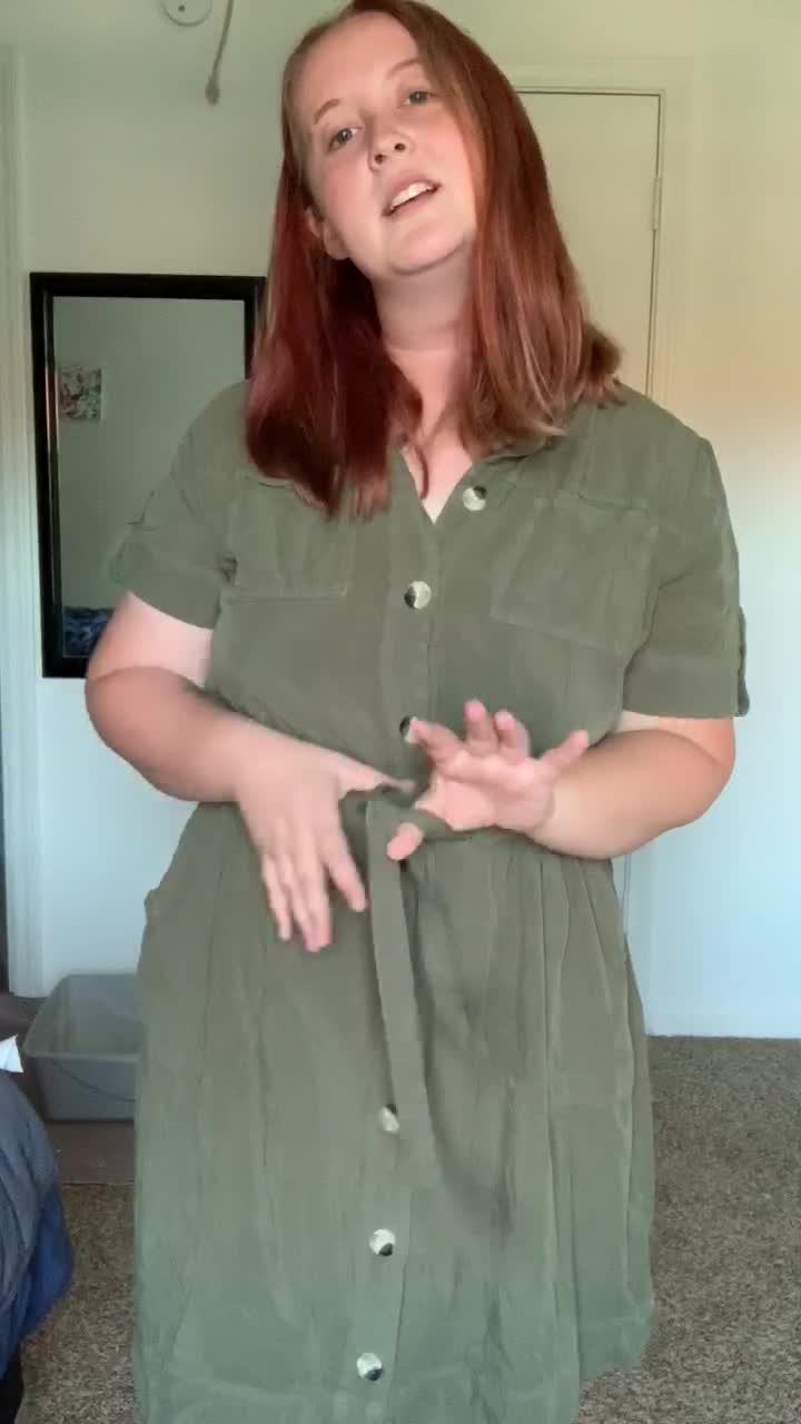 I like to undress for you baby 🤤 make that cock nice and hard. OF: averagewoman