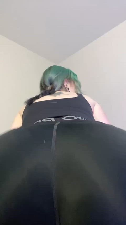 im tiny but my ass...