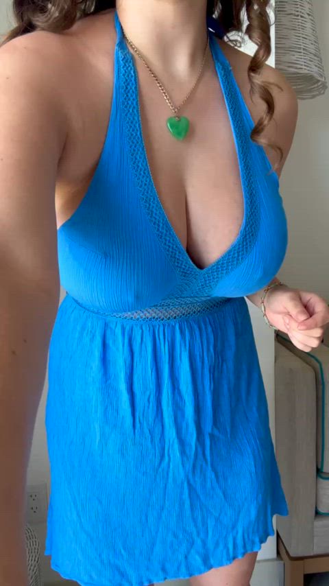 my huge tits is bouncier than my juicy ass ;)