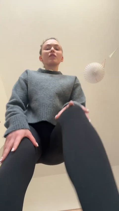 Some were made to walk above (me), others, like you, were made to be the floor for us superior women to walk on. So down you go 👇🏻👇🏻