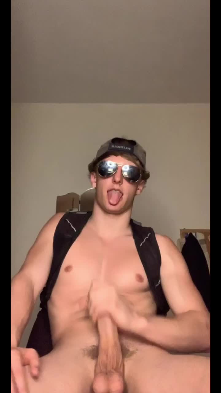 I was having fun in my Zoom Lecture with my Backpack on and Cock out lol 🍆🎒hehehe 😉