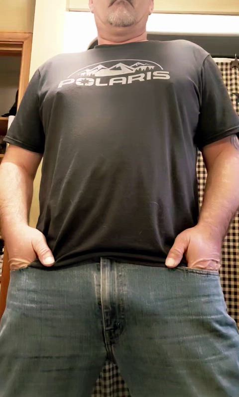 Could really go for a sloppy blow job baby girl