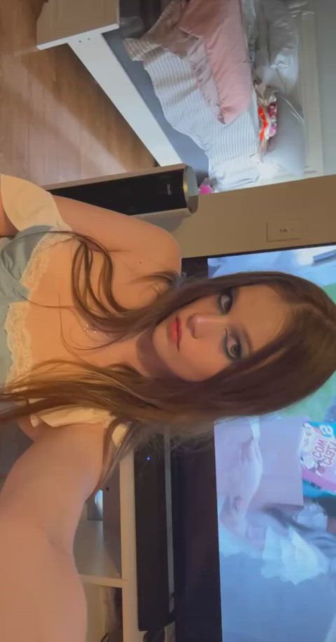 Say hi if you wanna see an egirl like me naked