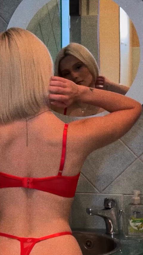 Christy White mirror view