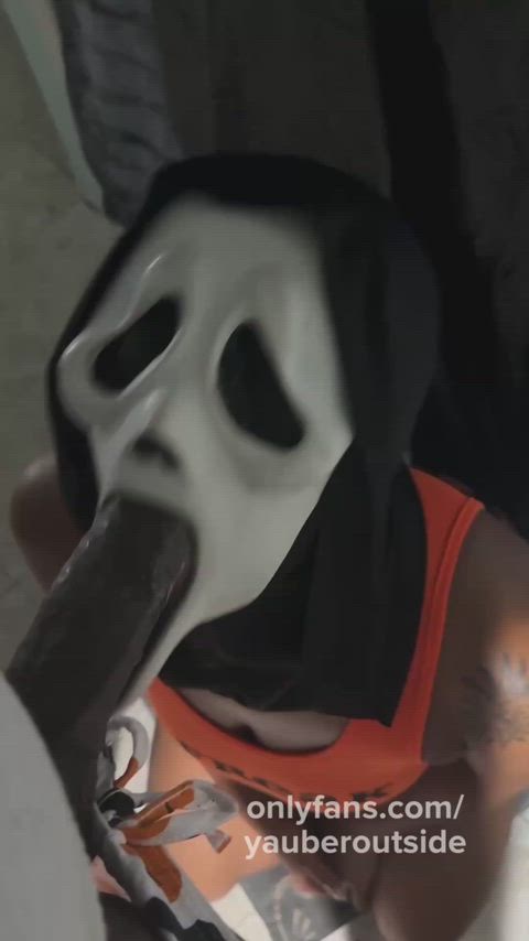 Female ghost face loves sucking dick
