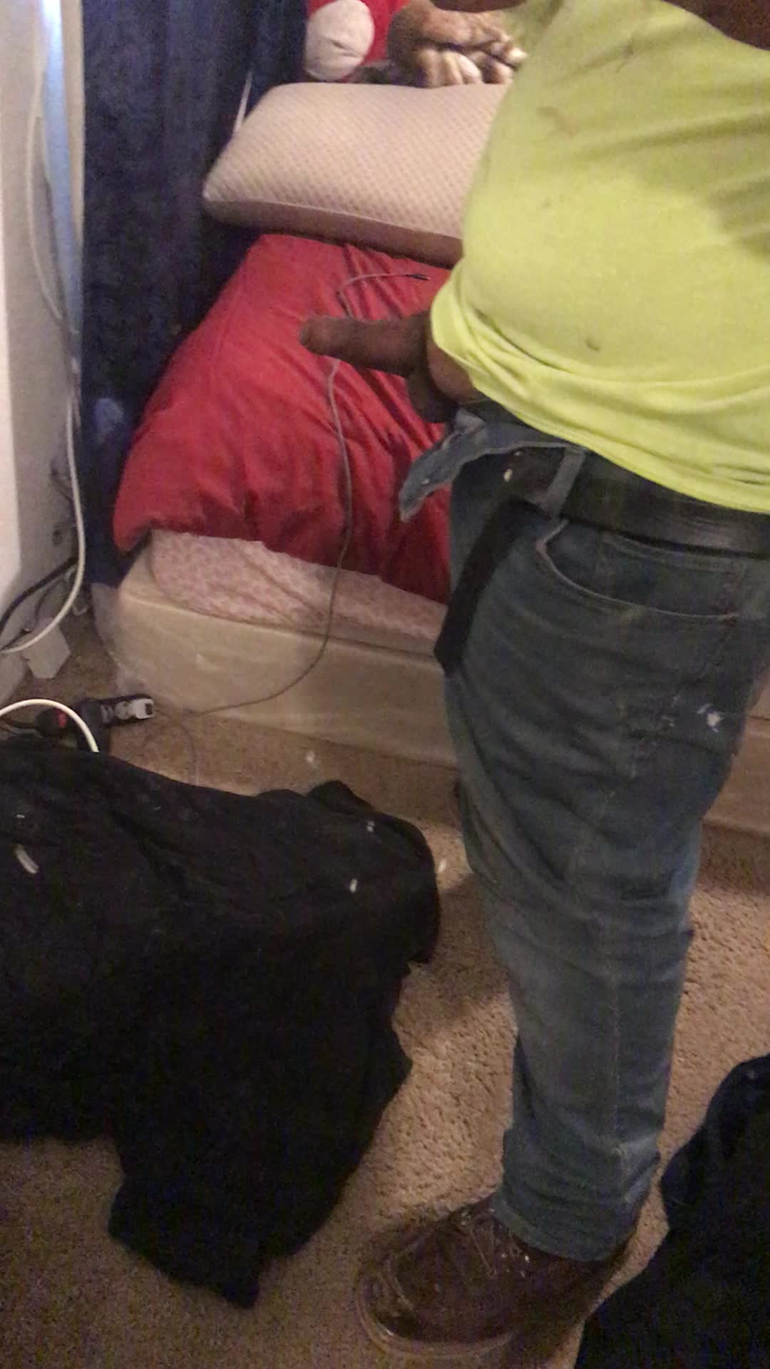 Who’s mouth is open