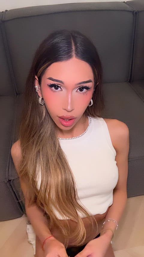 Say YES if ure into transgirls and i will send u nudes