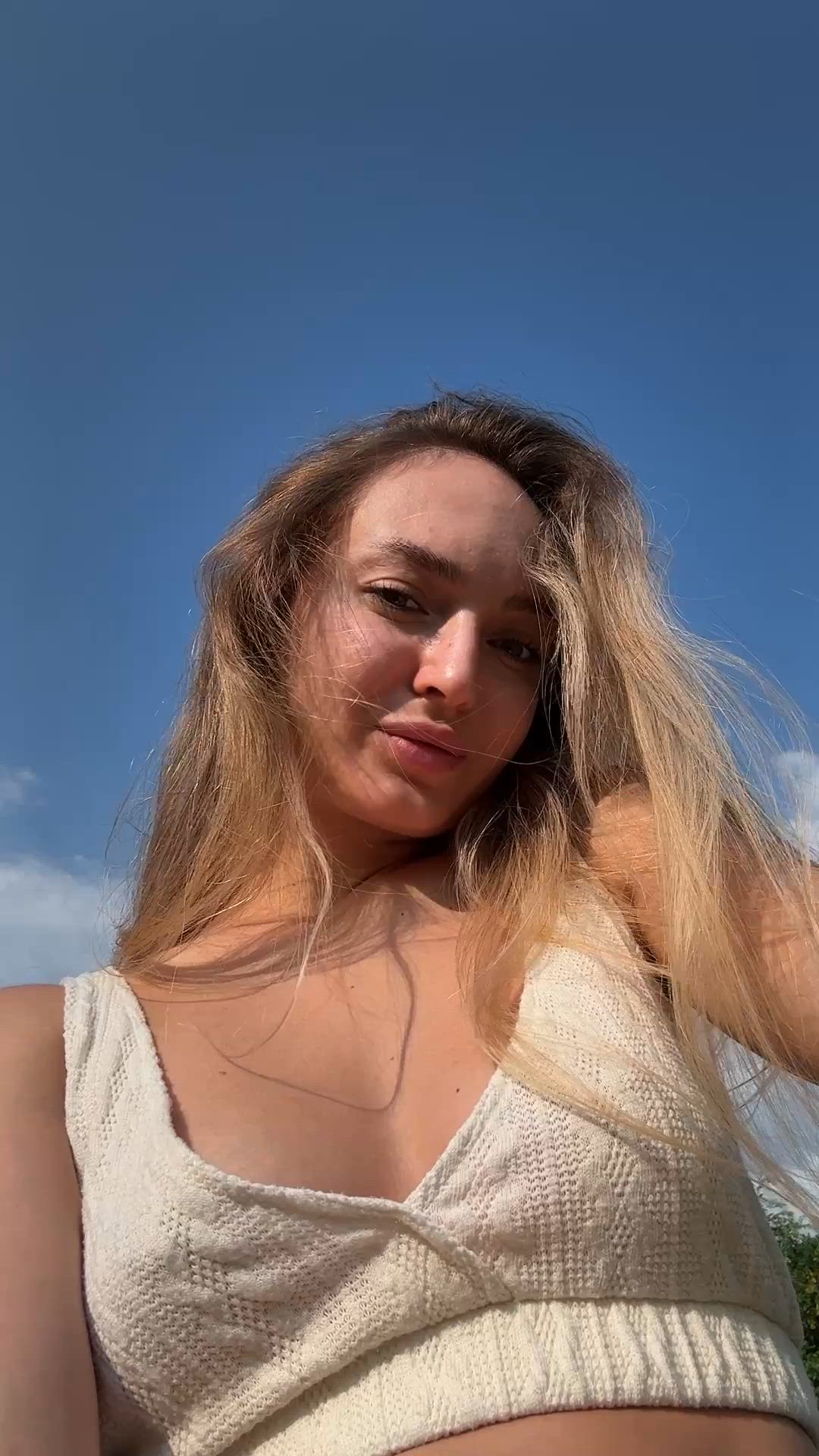 GIF thumbnail