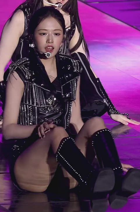 Yujin and Gaeul - IVE