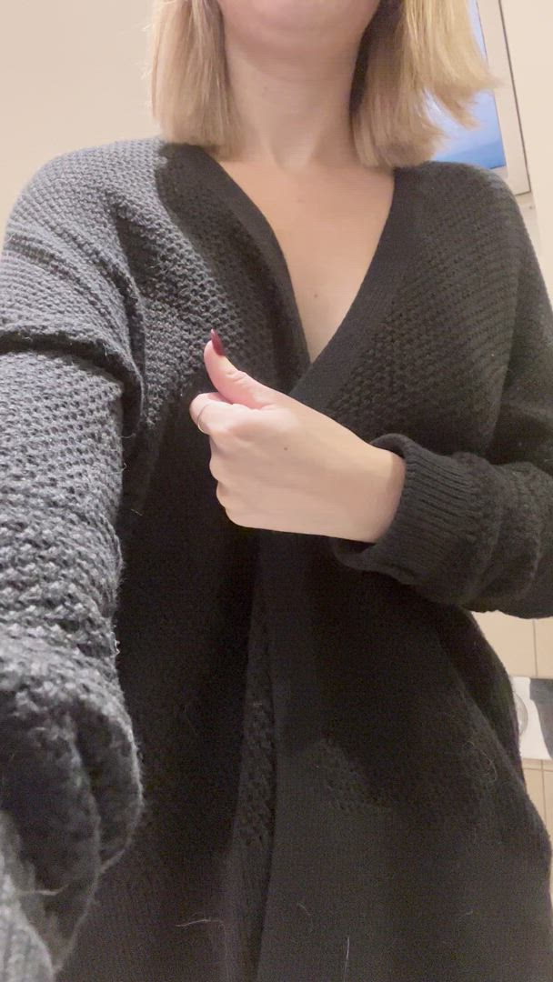 Cheeky reveal